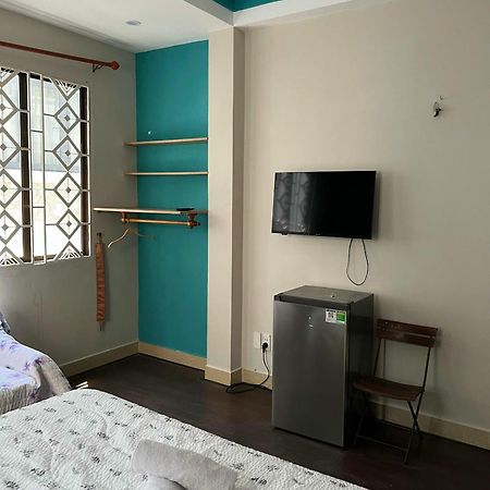 Vuong Tron Homestay Хошимин Екстериор снимка