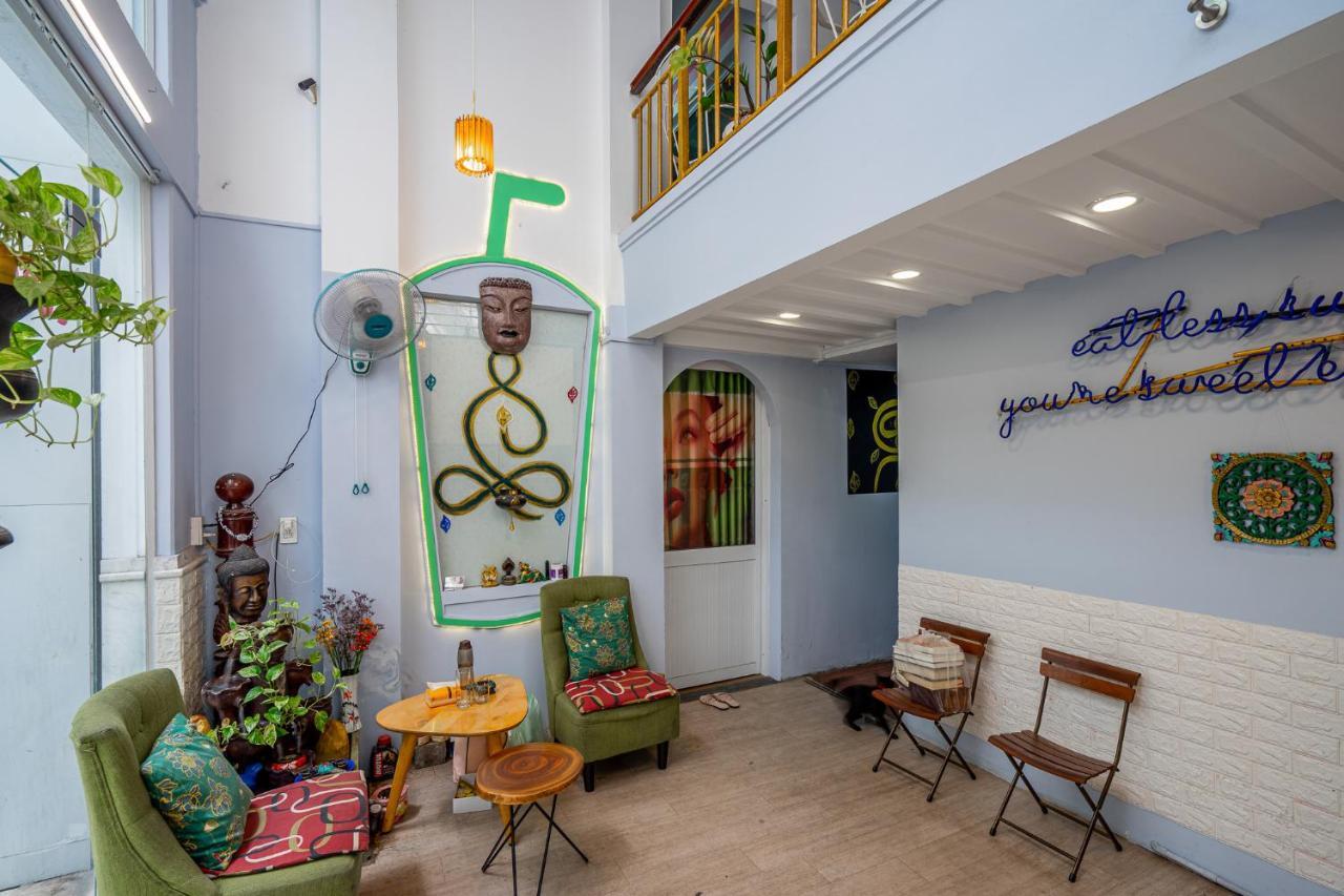 Vuong Tron Homestay Хошимин Екстериор снимка